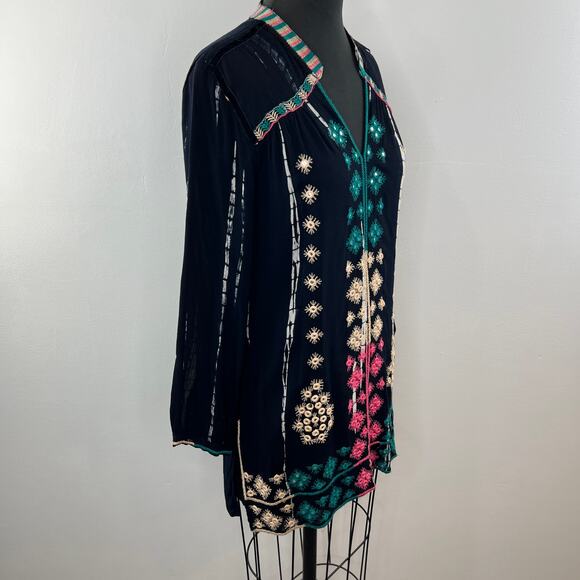 SOFT SURROUNDINGS Women's Black Split Neck Long Sleeve Embroidered Tunic Size M - Picture 4 of 8